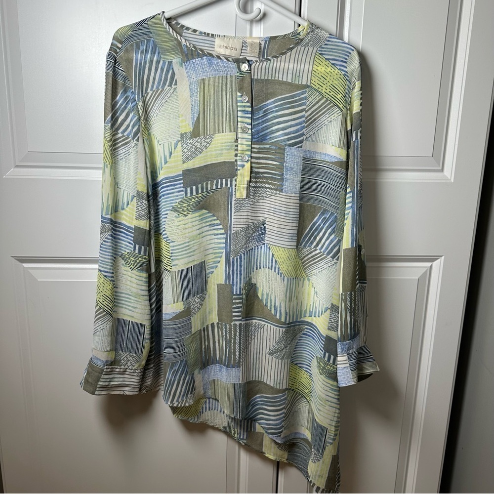 Chicos blouse women 2 (L/12) roll tab sheer asymmetric hem geometric blue green